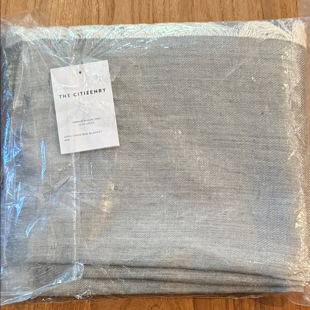 The Citizenry Light Gray 100% Linen Bed Cover or Large Throw